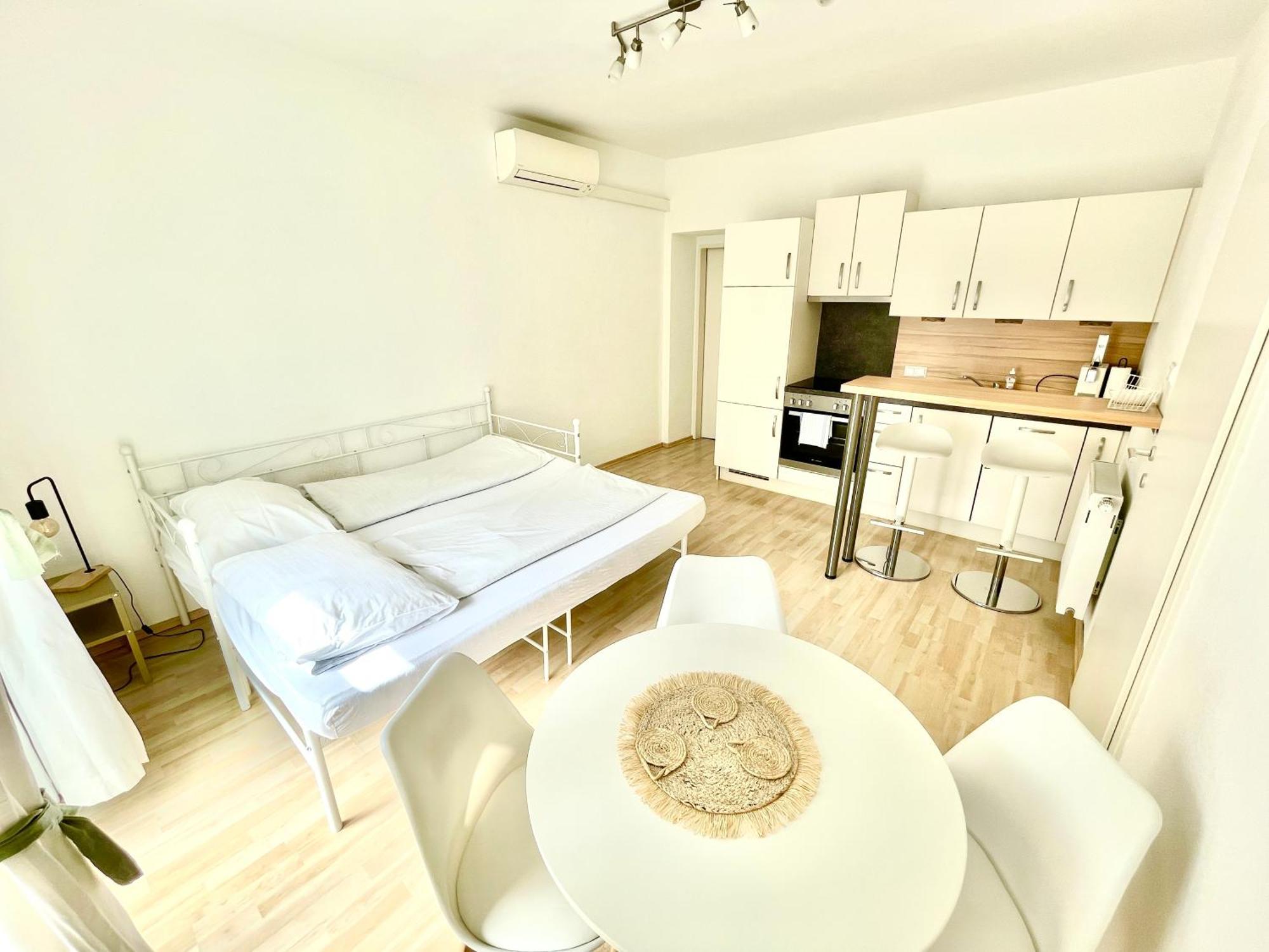 Contactless Self-Check-In - City Apartment Zum Wohlfuhlen Ans16 Грац Екстер'єр фото